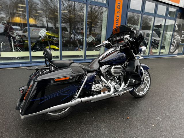 Harley-Davidson FLHXSE*CVO STREET GLIDE*TC110*RÜCKWÄRTS