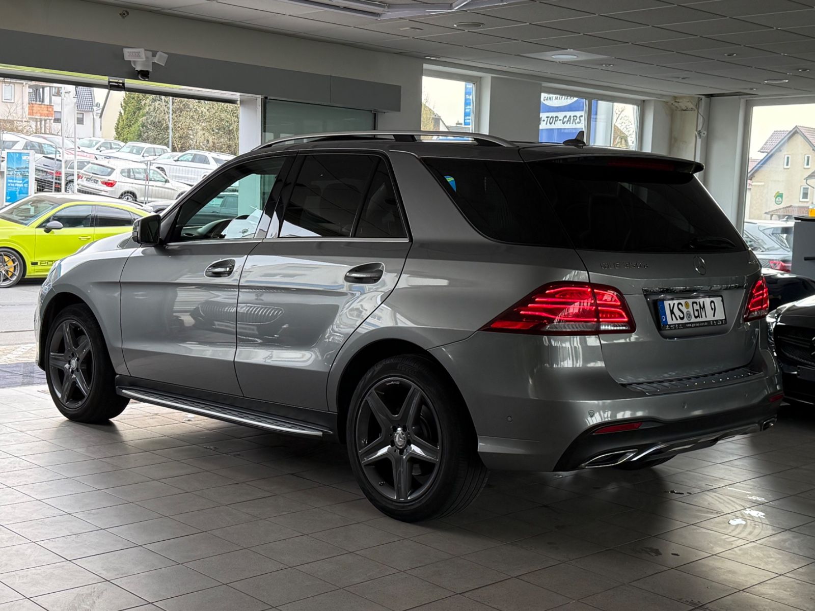 MERCEDES-BENZ GLE 350d 4Matic AMG Line AHK Leder LED Luftfeder