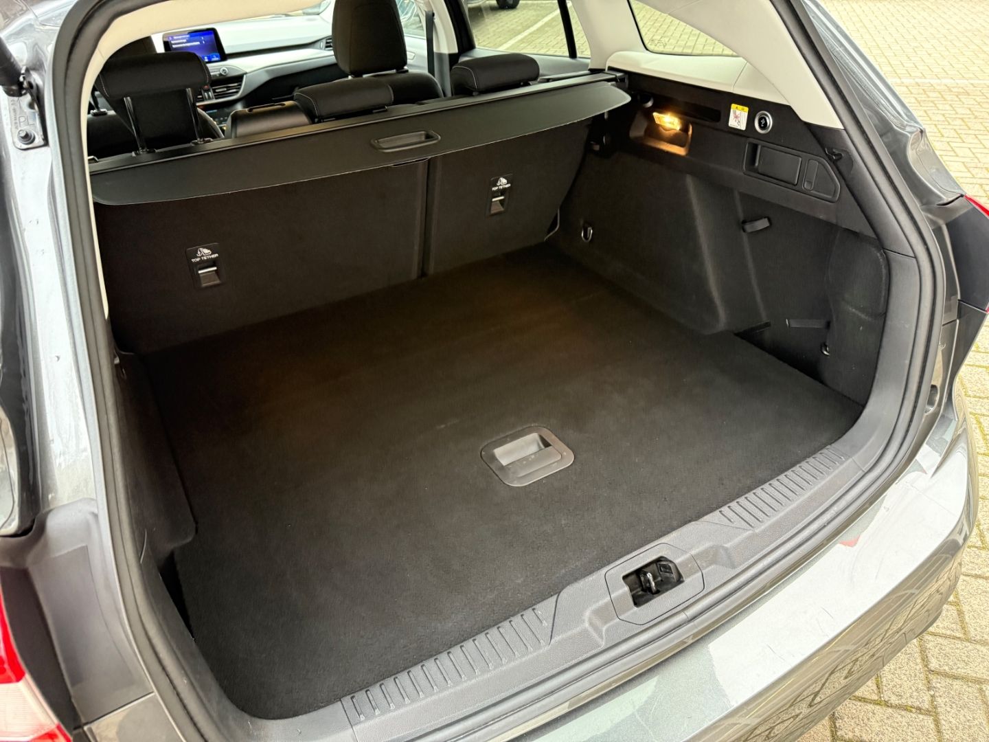 FORD Focus Titanium X Turnier AHK-Navi Digi Cockpit L - Image 28