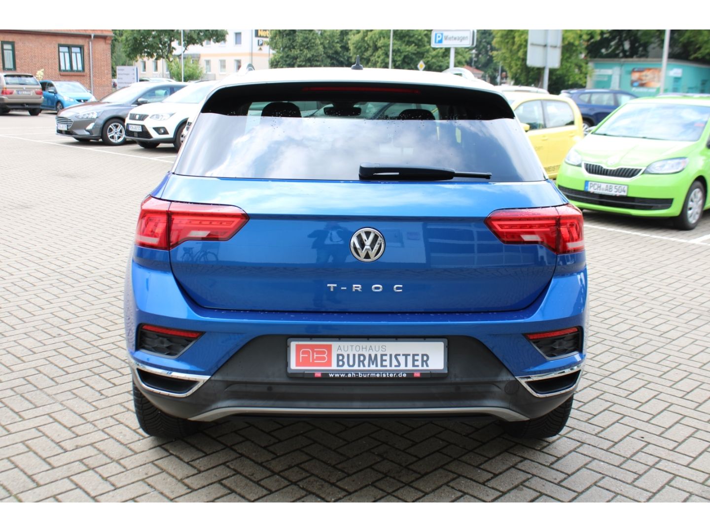 VW T-Roc 1.5 TSI Style 45 DSG ACC LED Pano RFK StHz - Image 4