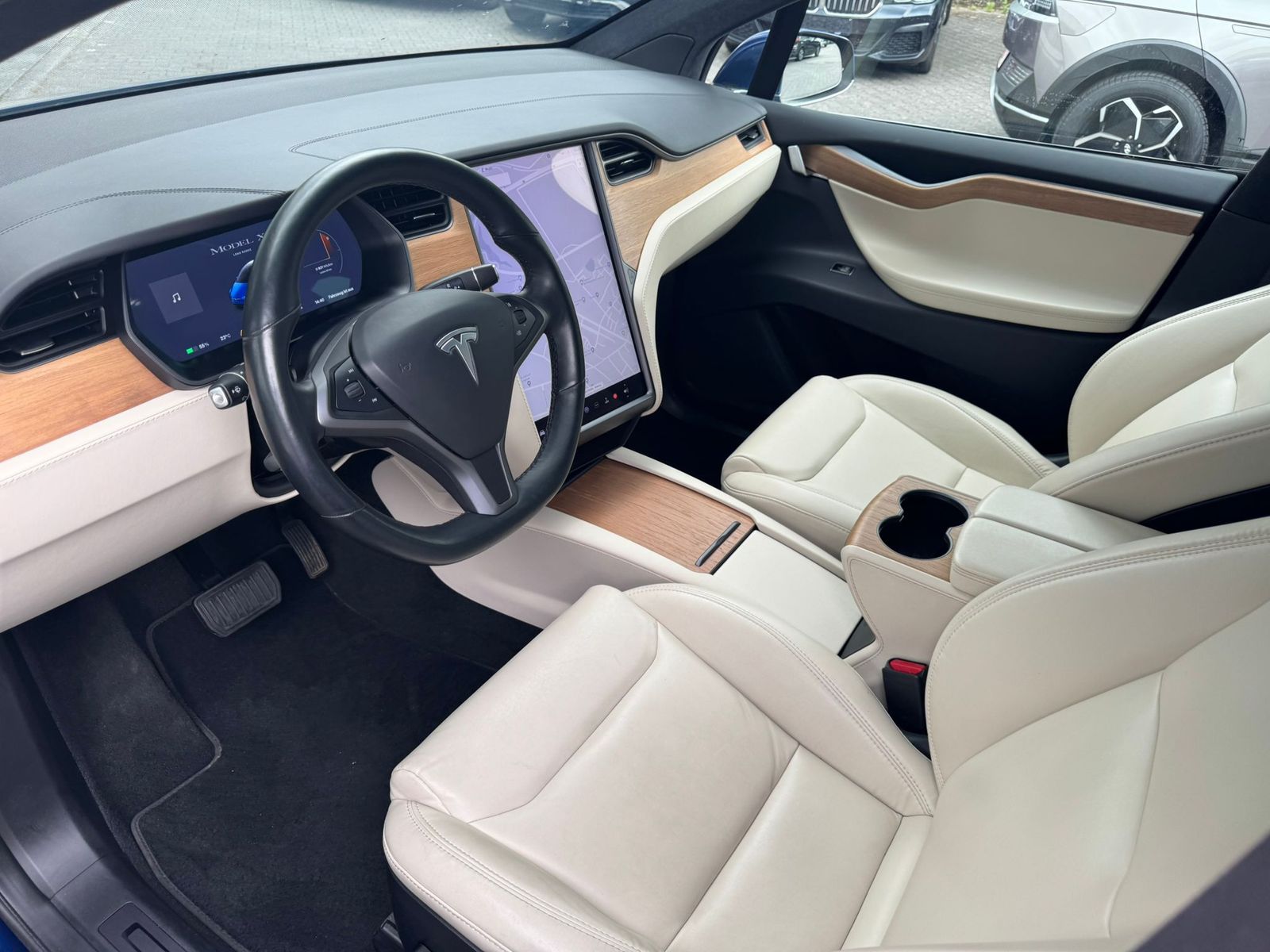 Fahrzeugabbildung Tesla Model X Performance LR Dual AWD PANO+NAV+LED+ACC