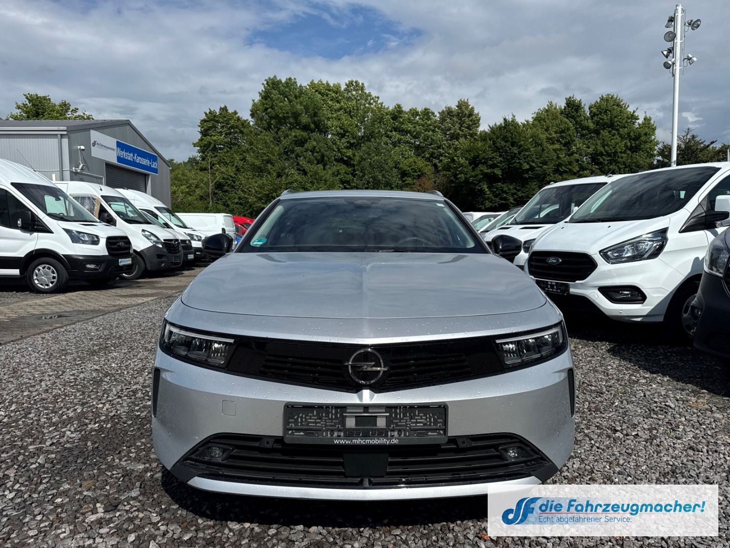 Fahrzeugabbildung Opel Astra L Sports Tourer Elegance 1.5 D EU6e *SEITE