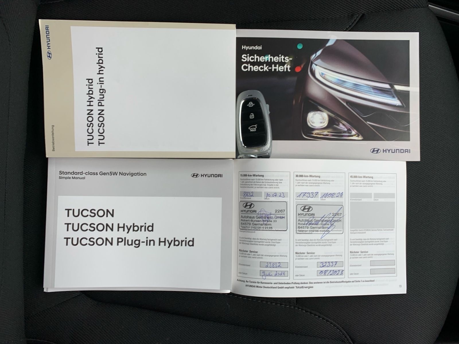 Fahrzeugabbildung Hyundai TUCSON 1.6 T-GDI Trend Plug-In Hybrid 4WD 1Hd