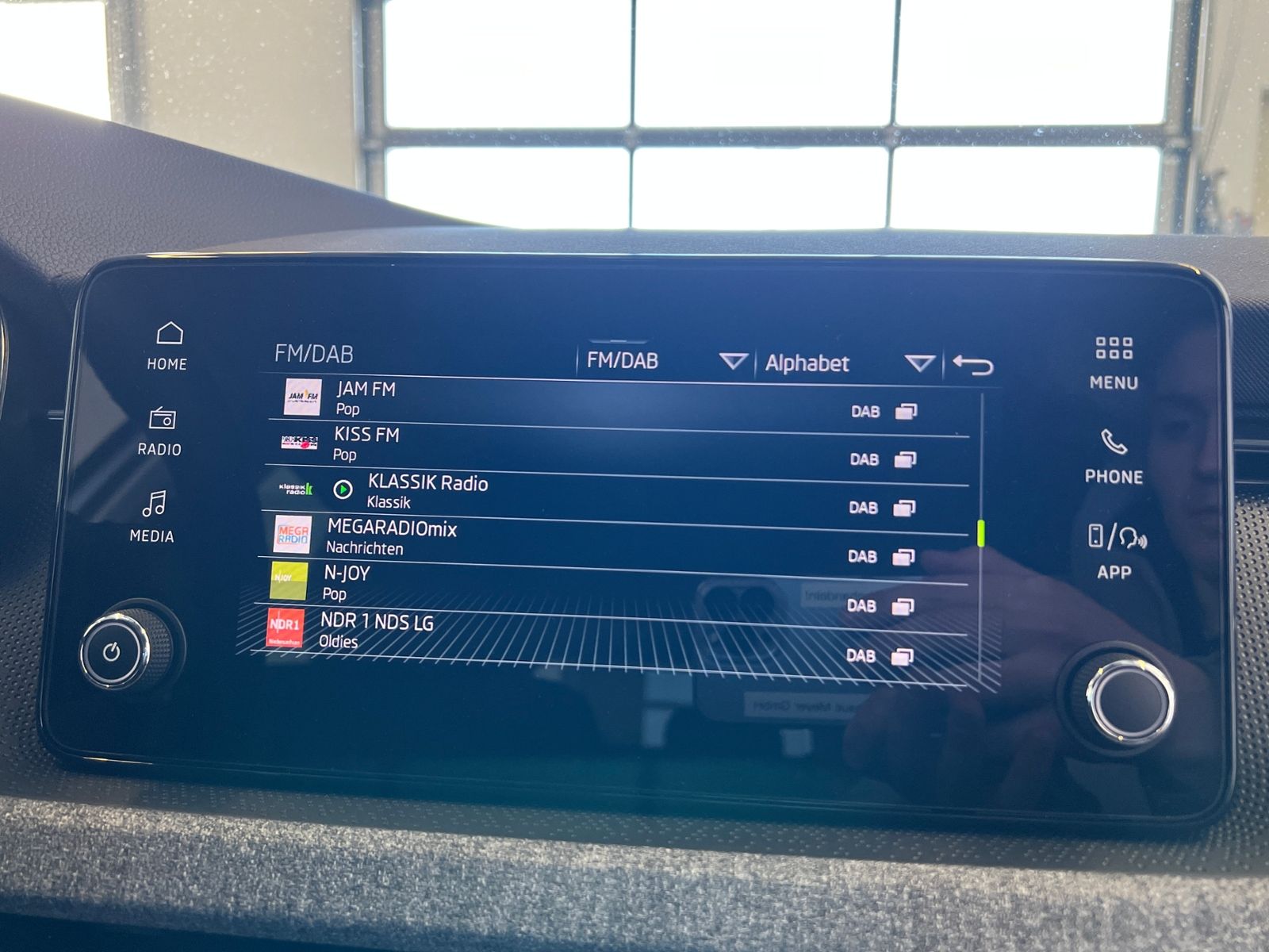 Fahrzeugabbildung SKODA Scala Selection 1.5 TSI DSG *LED, ACC, SmartLink
