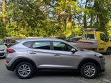 Hyundai Tucson 1.7 CRDI NAVI/TEMPOMAT/SITZHEIZUNG - Hyundai Gebrauchtwagen von 2016