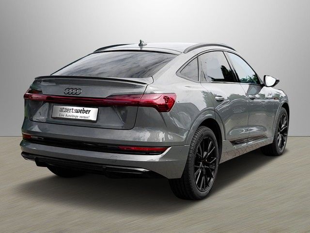 Fahrzeugabbildung Audi e-tron Sportback 55 S line black edition Matrix