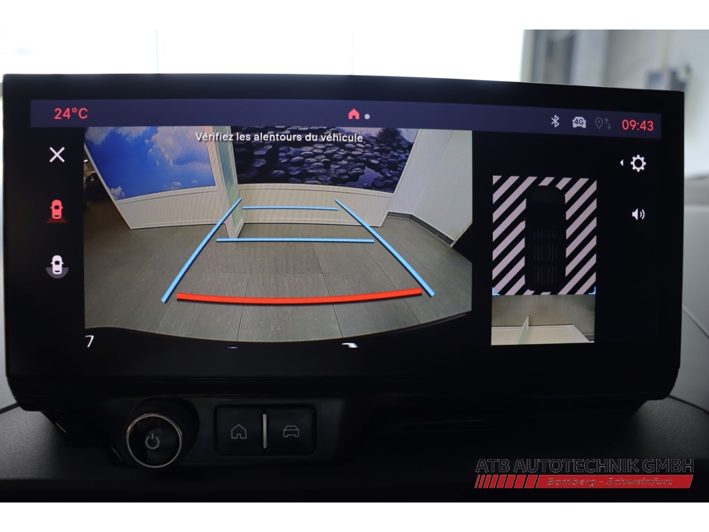 Fahrzeugabbildung Fiat Qubo -L 5-Sitzer ICON 50kWh 136PS Apple CarPlay