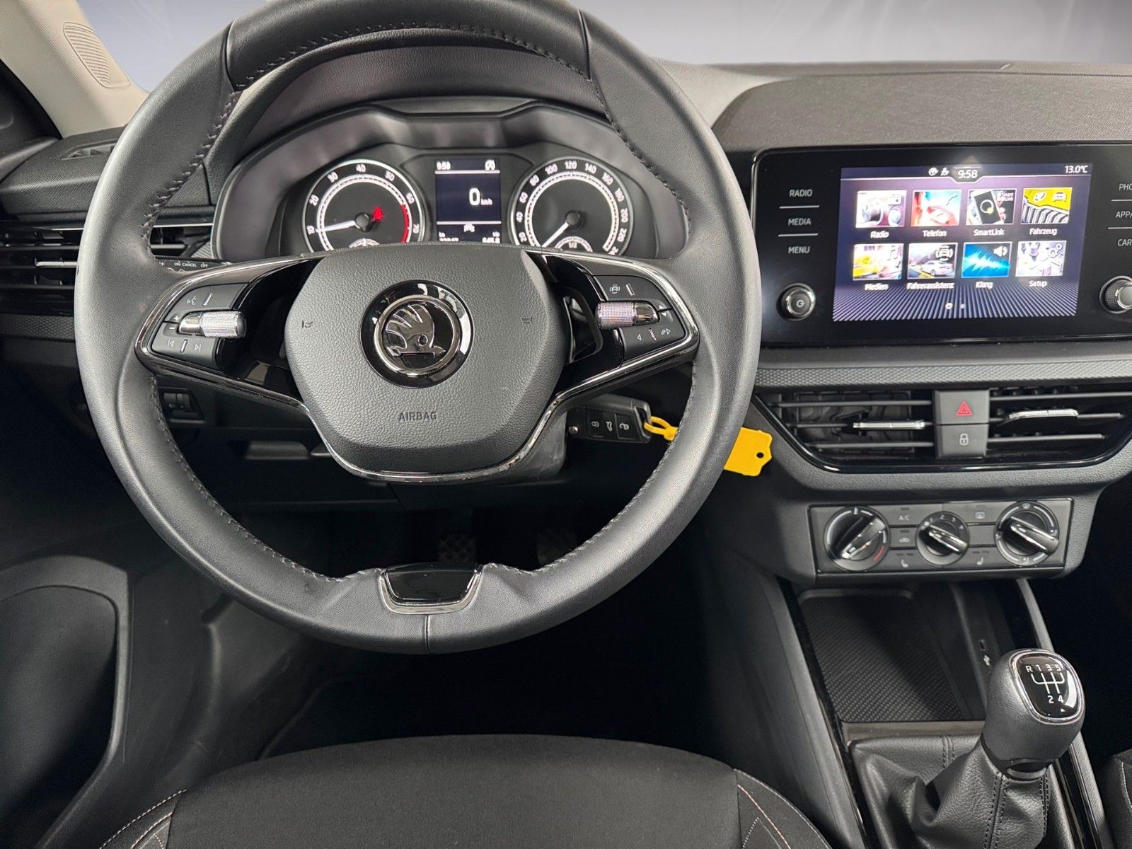 Fahrzeugabbildung SKODA Kamiq Ambition 1.0 TSI