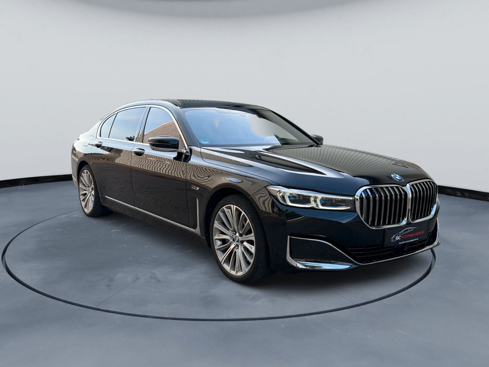 BMW 745 L e xDrive* Sky Lounge TV Massage Nightvis.