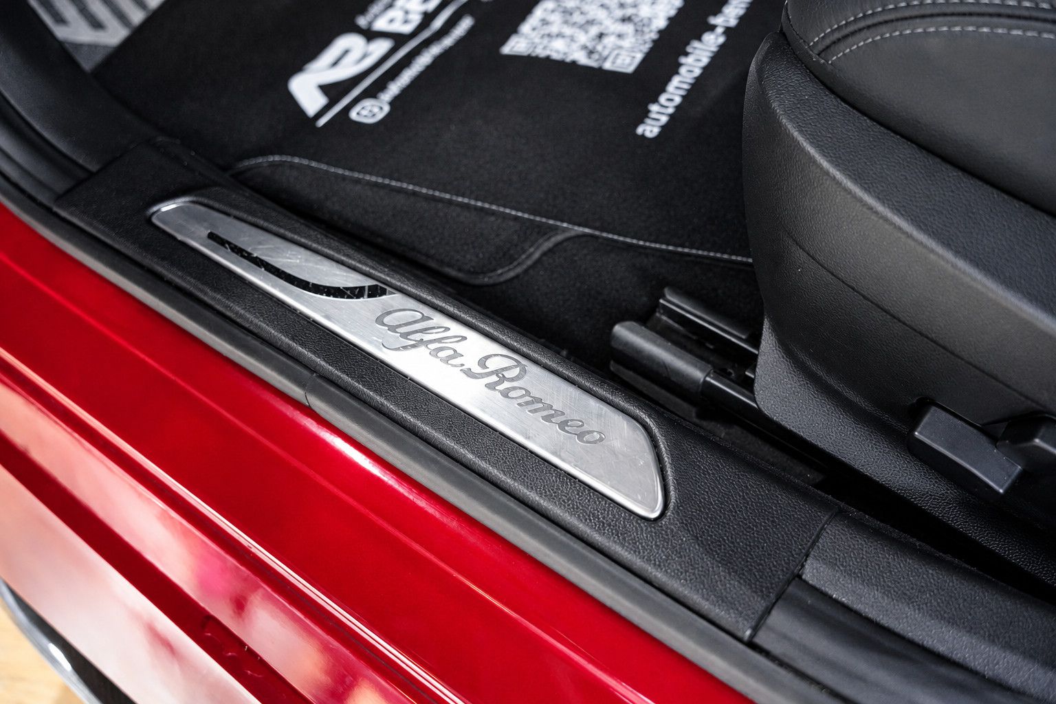 Fahrzeugabbildung Alfa Romeo Giulia Quadrifoglio *Carbon*HarmanKardon*ACC*Kam