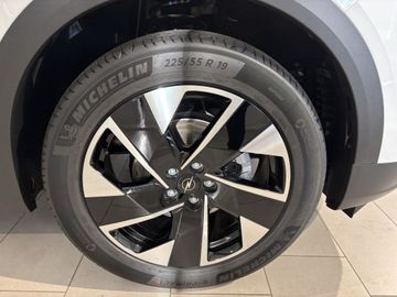 Fotografie 4 des Opel Grandland (X) Grandland 1.2 DI Hybrid 48 V Automatik GS