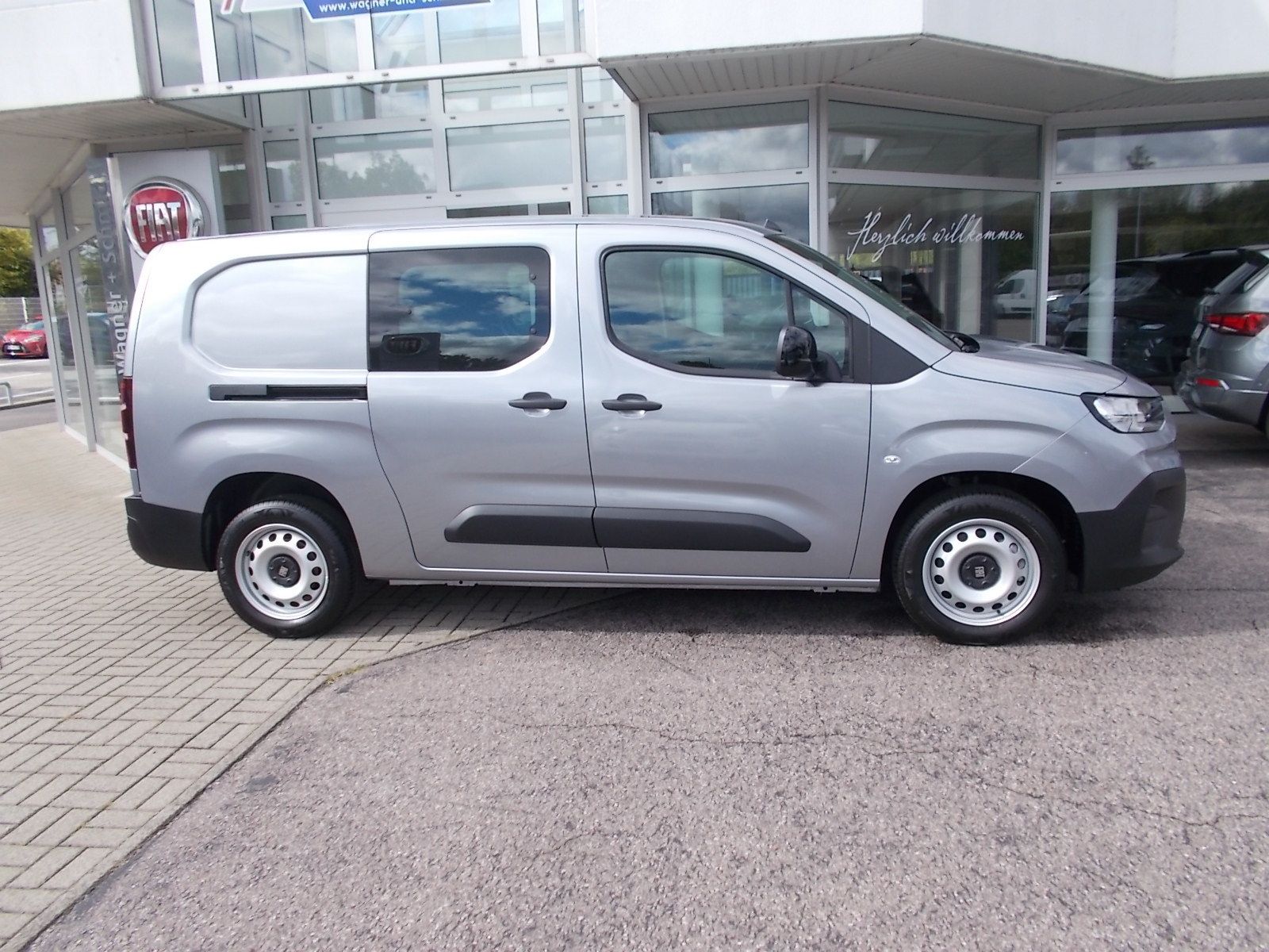 Fahrzeugabbildung Fiat Doblo Multicab L2 1.5 BlueHDi
