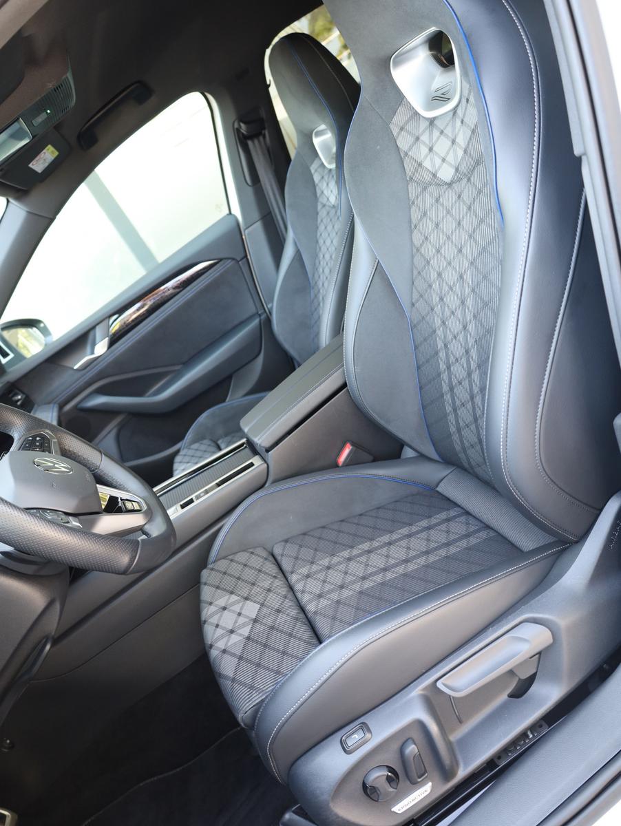 Volkswagen Passat 2.0 TDI R-Line*ACC*MATRIX*Leder*, миниатюра 15