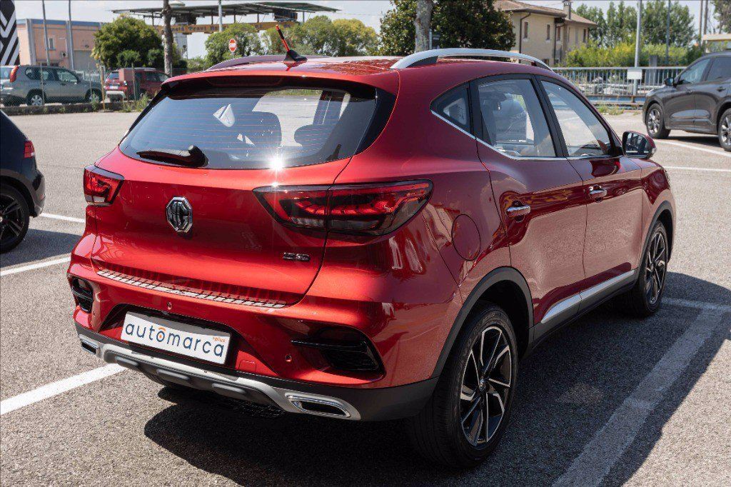 MG ZS