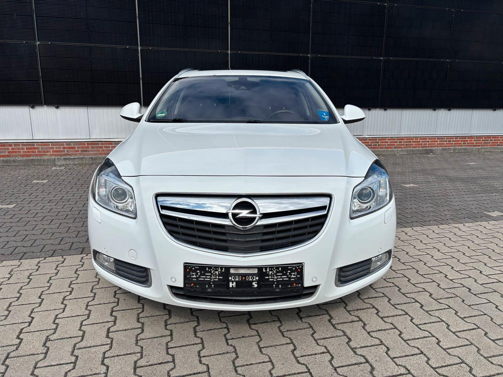 Opel Insignia 2013 — engine 160 HP (118kW)