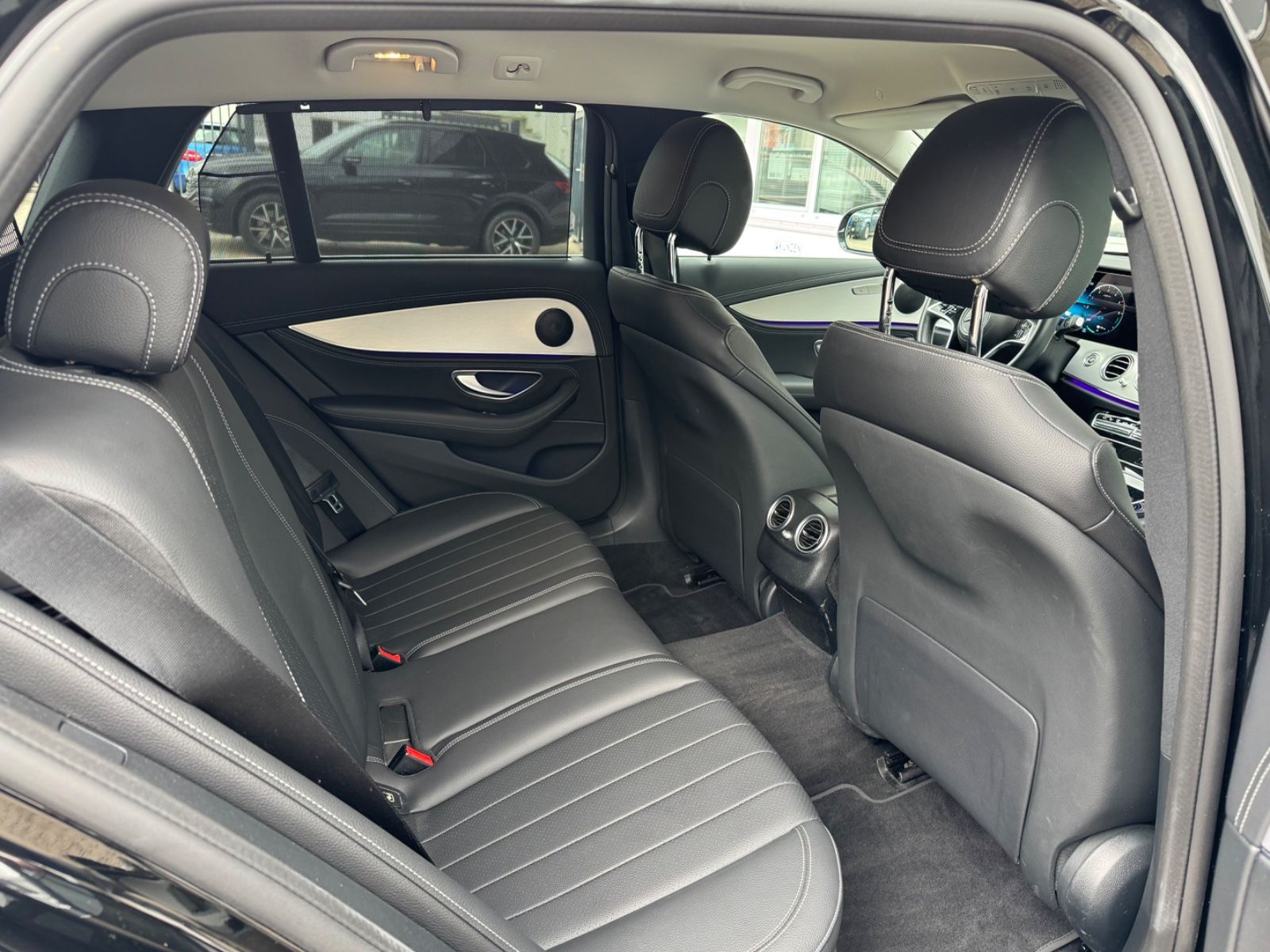 Fahrzeugabbildung Mercedes-Benz E 300 de/Plug-in/Leder/Ambiente/LED/360°Cam/SHZ/
