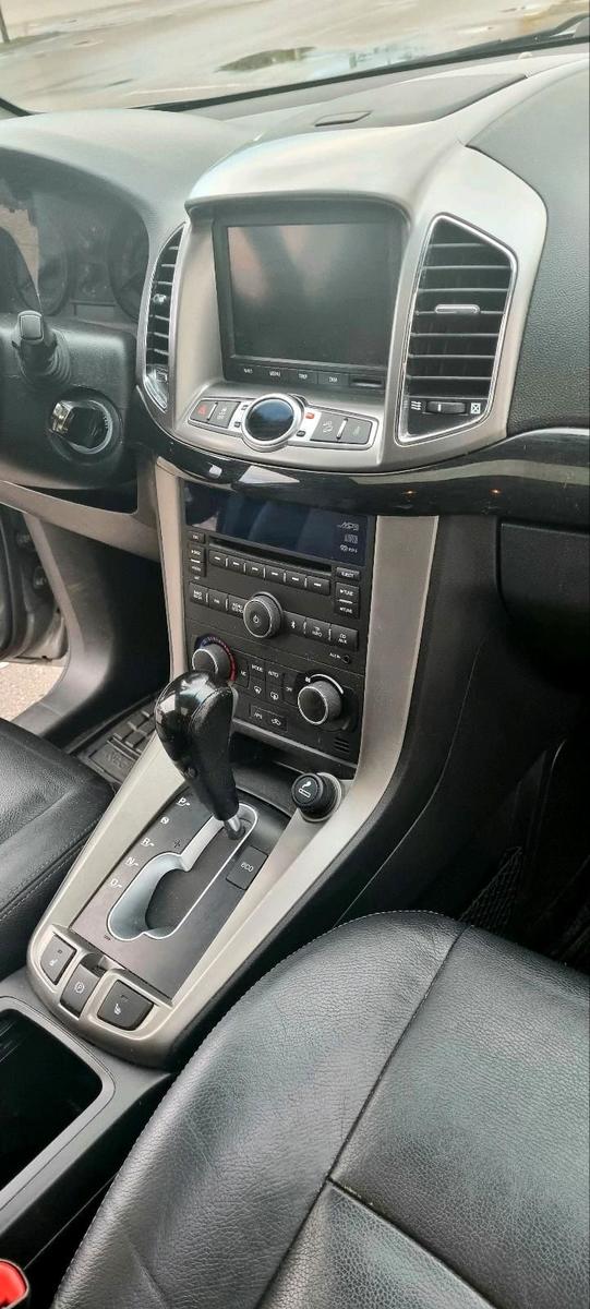 Chevrolet Captiva 2012 — photo 8