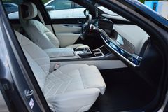 BMW M760 – 22 / 24