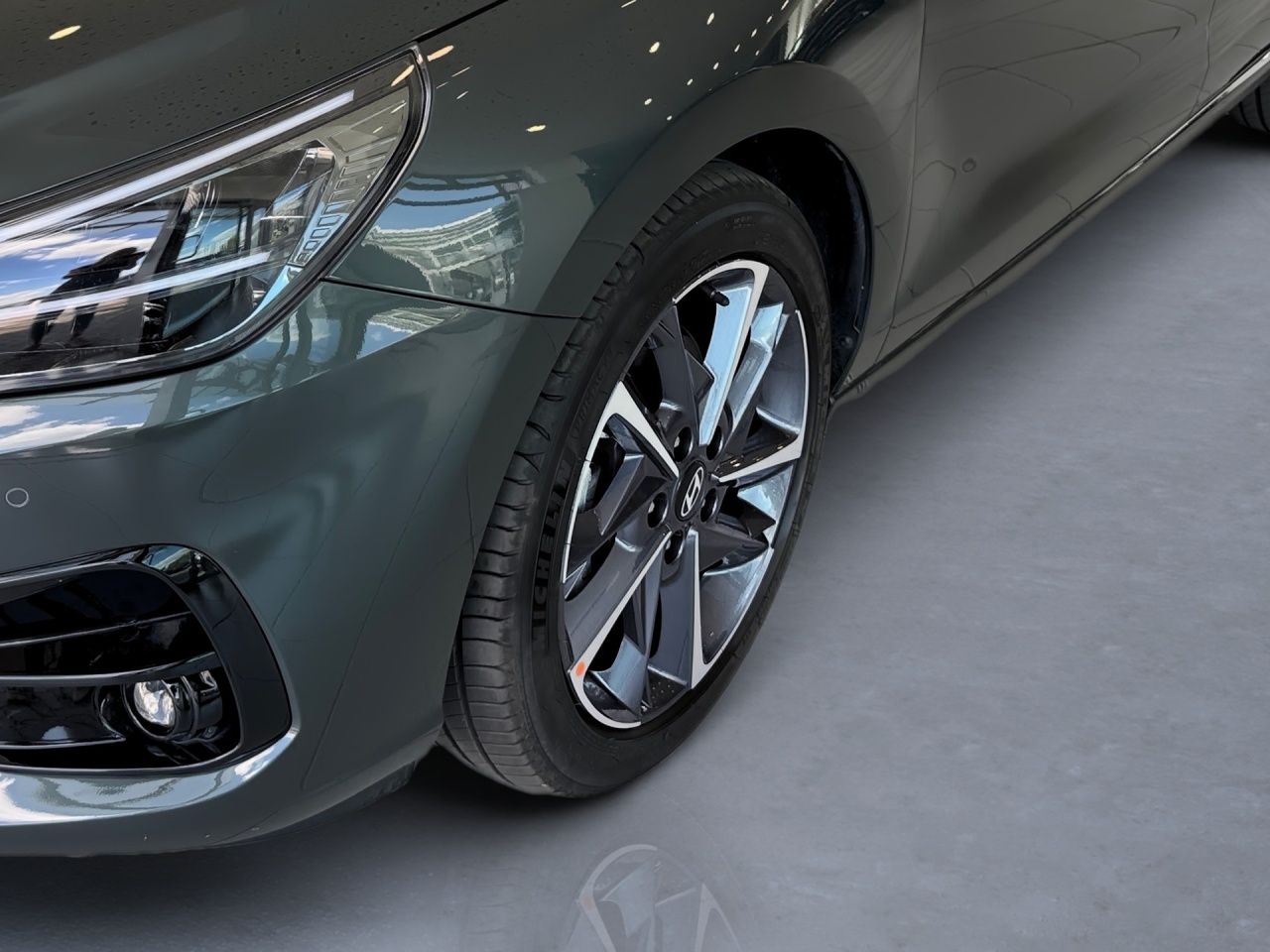Fahrzeugabbildung Hyundai i30 ADVANTAGE AUT Fernlichtass. Kam. KlimaA LED