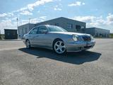 Mercedes-Benz E-Klasse W210 CDI 2.7 Diesel - Mercedes-Benz 210 d