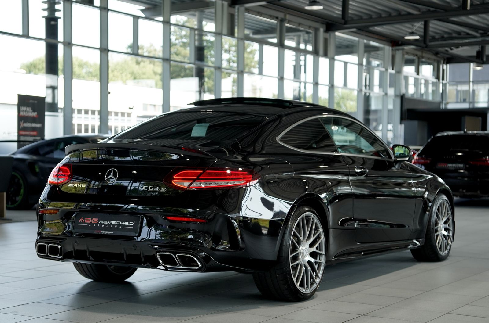 Mercedes Benz C 63 Amg