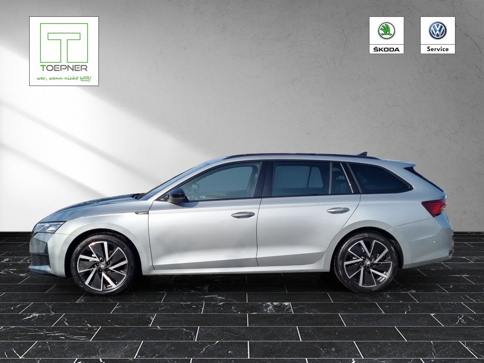 Fahrzeugabbildung SKODA Octavia Combi Sportline TDI Pano AHK Licht+