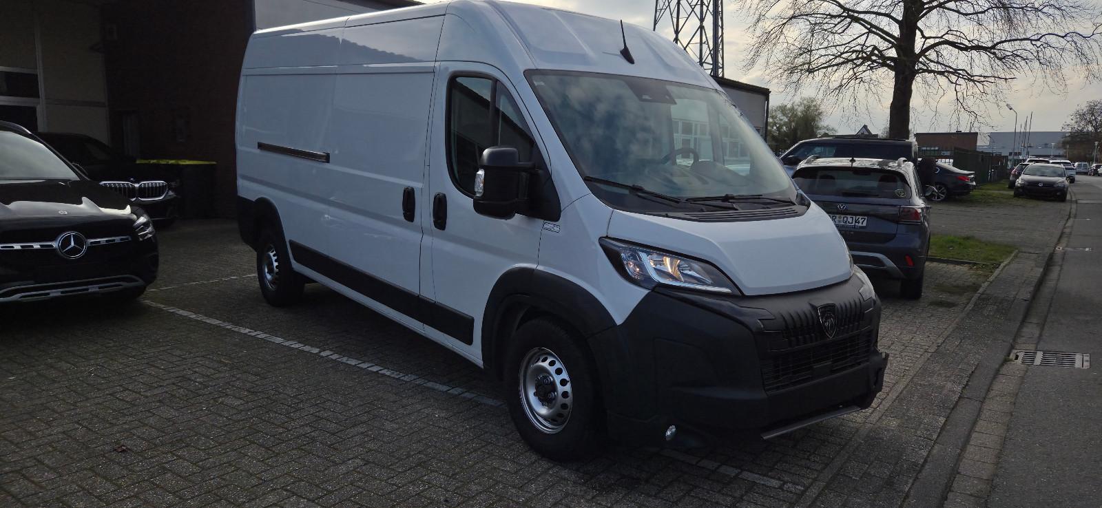 Peugeot Boxer Kasten Hochraum 435 L3H2 Heavy BlueHDi 140