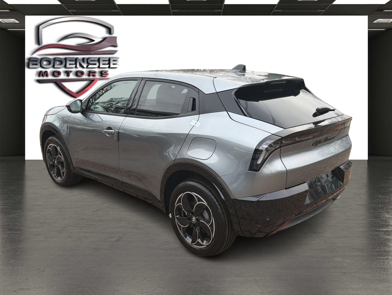 Fahrzeugabbildung Alfa Romeo Junior Ibrida 1.2 VGT 48V-Hybrid 107 kW Q4