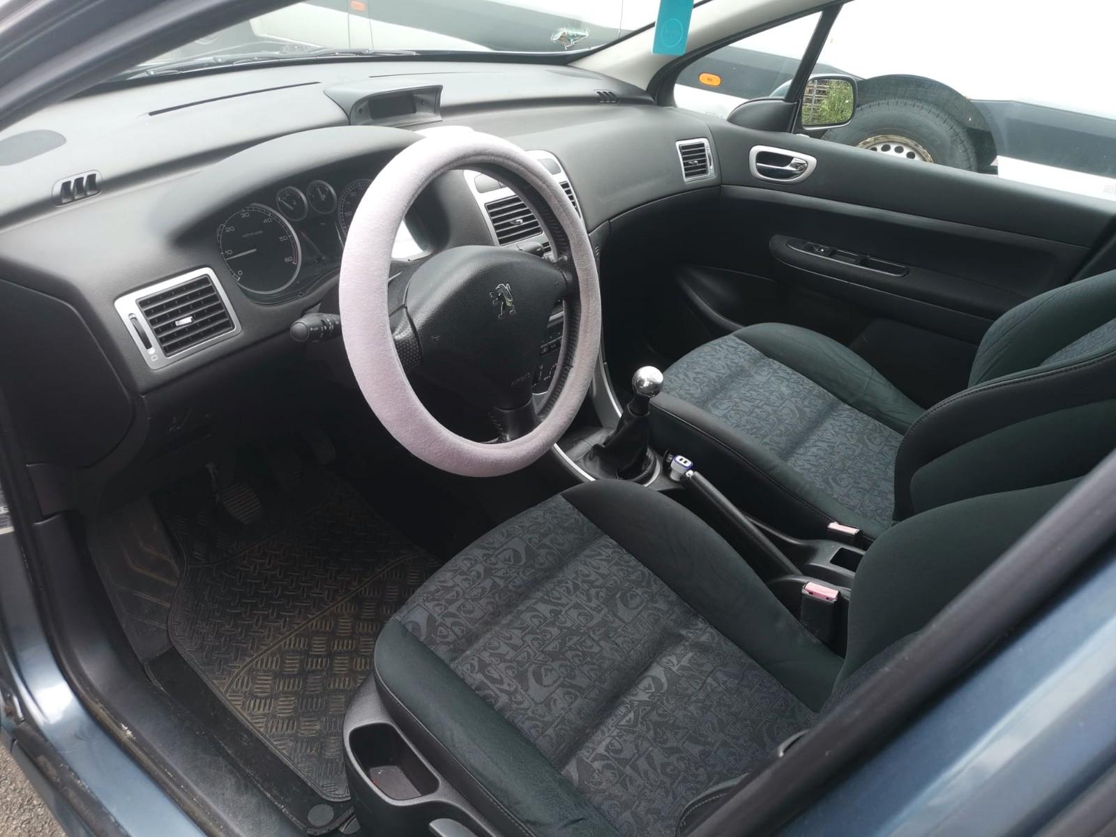 Peugeot 307 2004 — photo 5