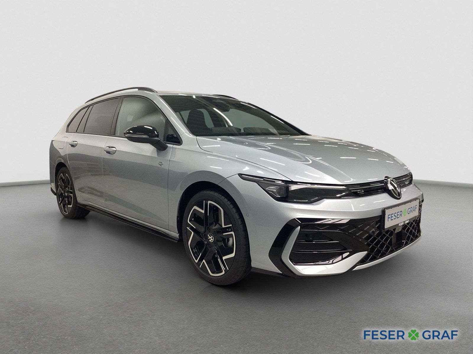 Volkswagen Golf VIII Variant TSi DSG 4M. R-Line BlackStyle foto 5