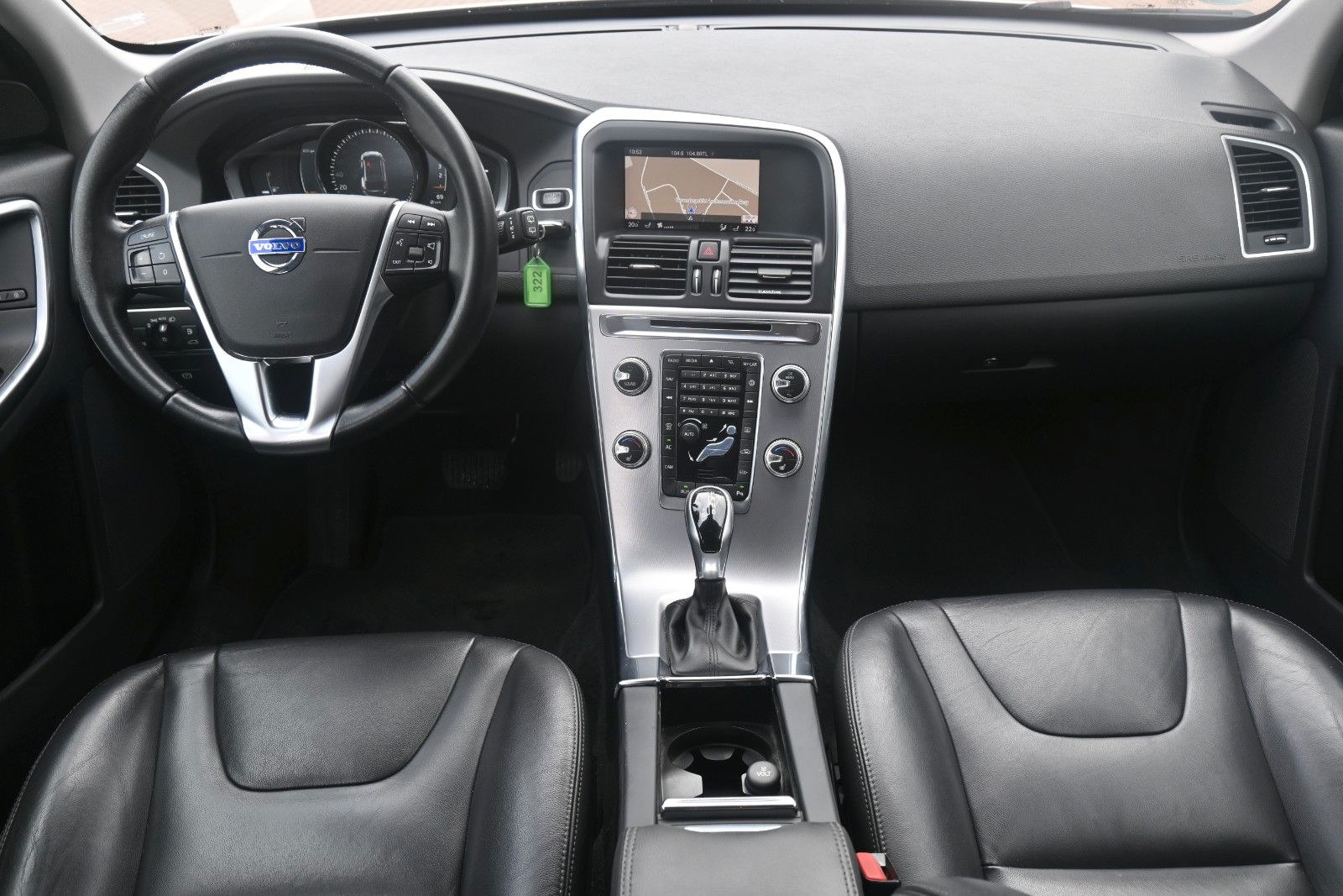 Fahrzeugabbildung Volvo XC60 D3 Autom. FWD Summum*Bi-Xenon*RFK*BLIS