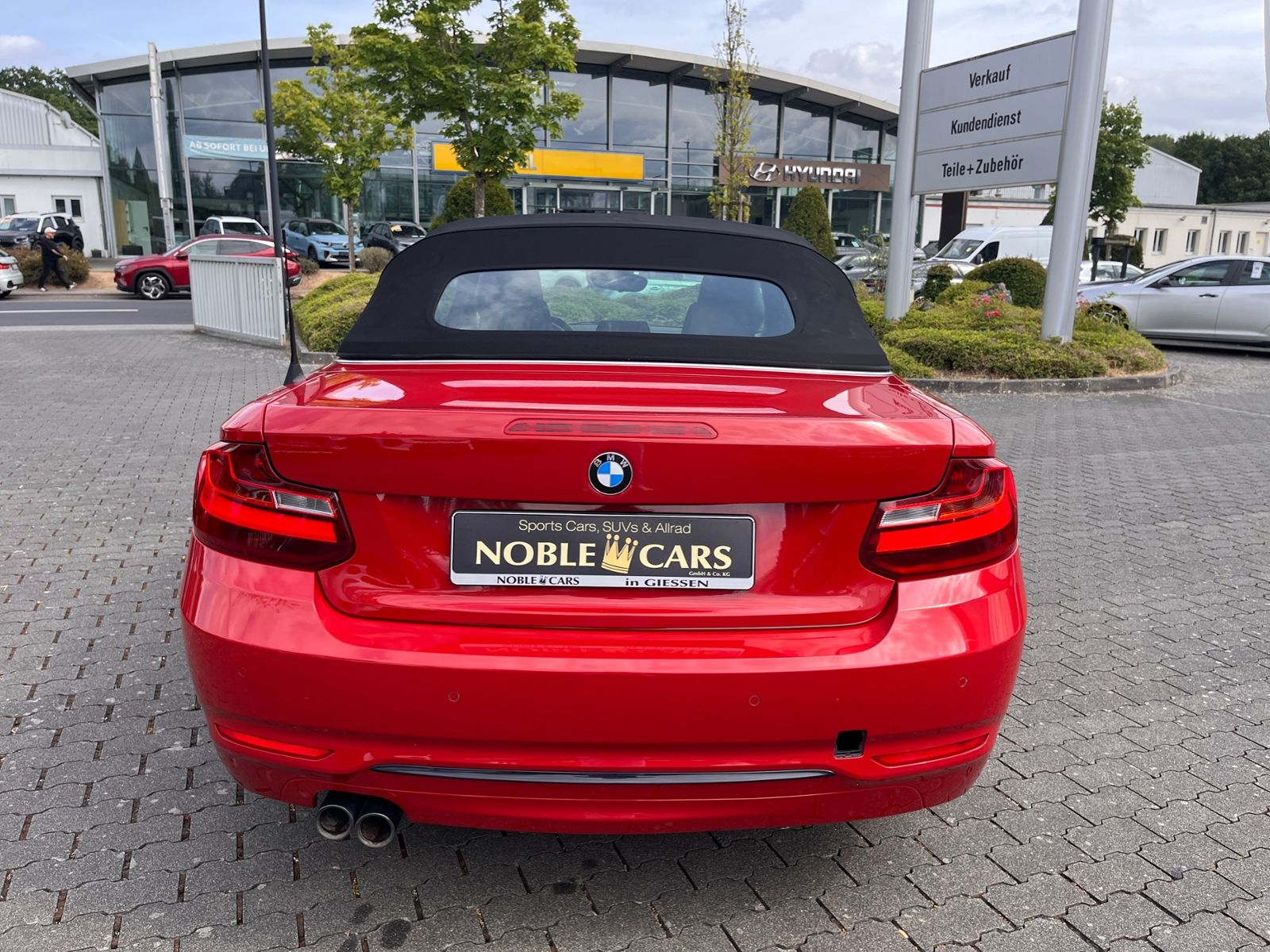 Fahrzeugabbildung BMW 220d Cabrio KLIMA NAVI ALU