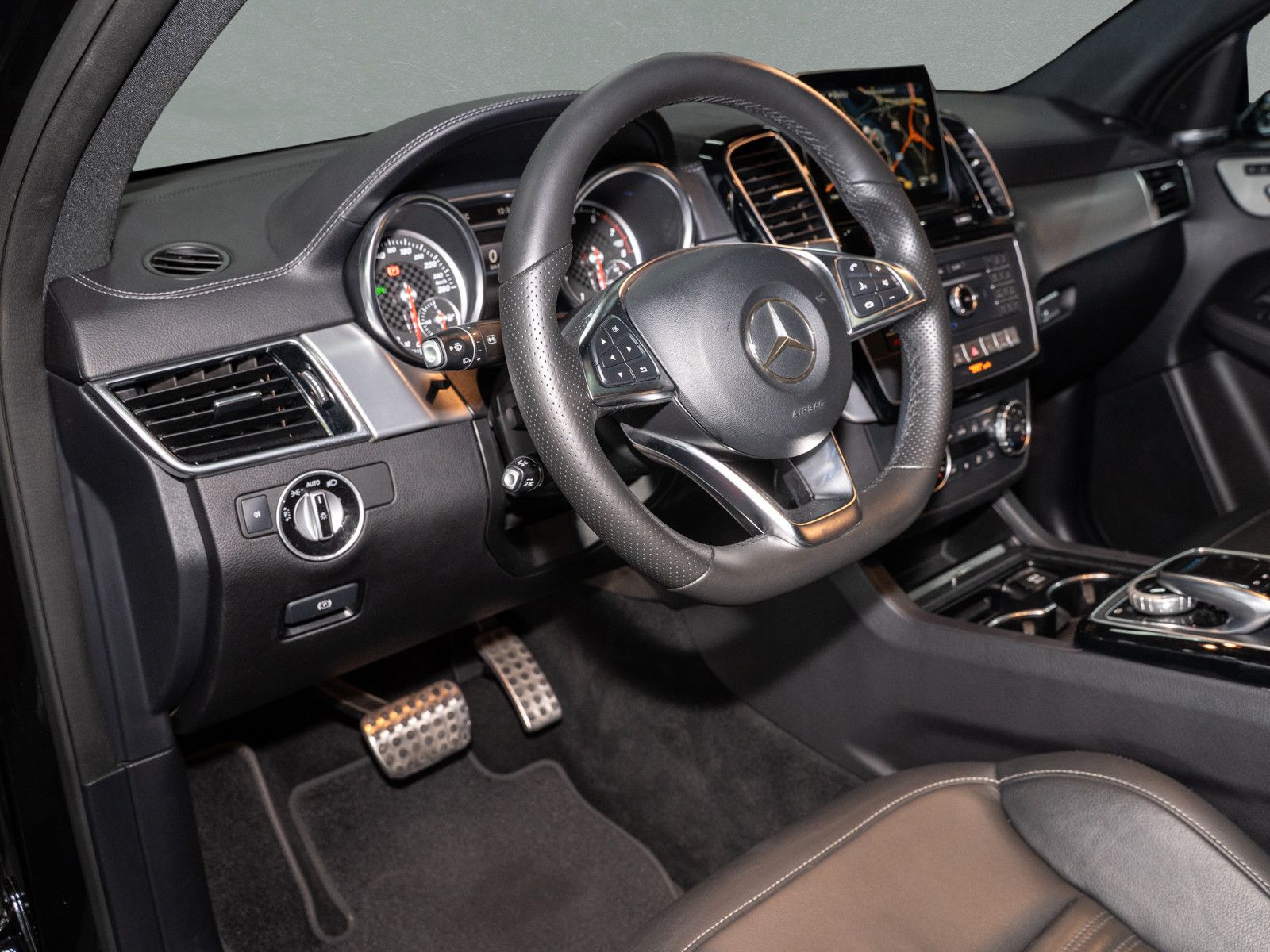 Fahrzeugabbildung Mercedes-Benz GLE 43 AMG 4Matic Coupe - Pano|360°|Airmatic|21"