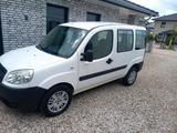 Fiat Doblo BJ 2008 mit neuen TÜV - Fiat Doblo mit Benzin-Antrieb: Kombi