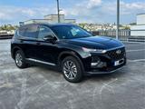 Hyundai Santa Fe 2.4 GDI Benziner - Hyundai SANTA FE mit Benzin-Antrieb: Automatik