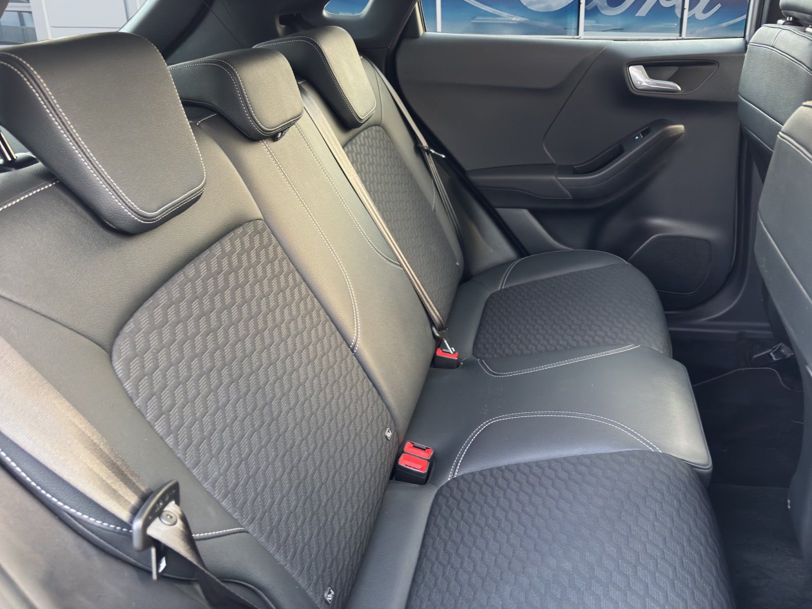 Fahrzeugabbildung Ford Puma Titanium X