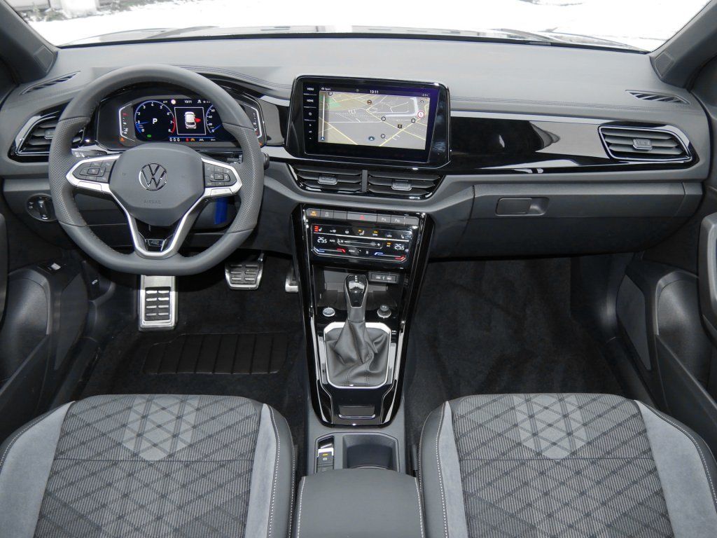 Fahrzeugabbildung Volkswagen T-Roc R-Line 1.5 TSI DSG AHK App-Connect