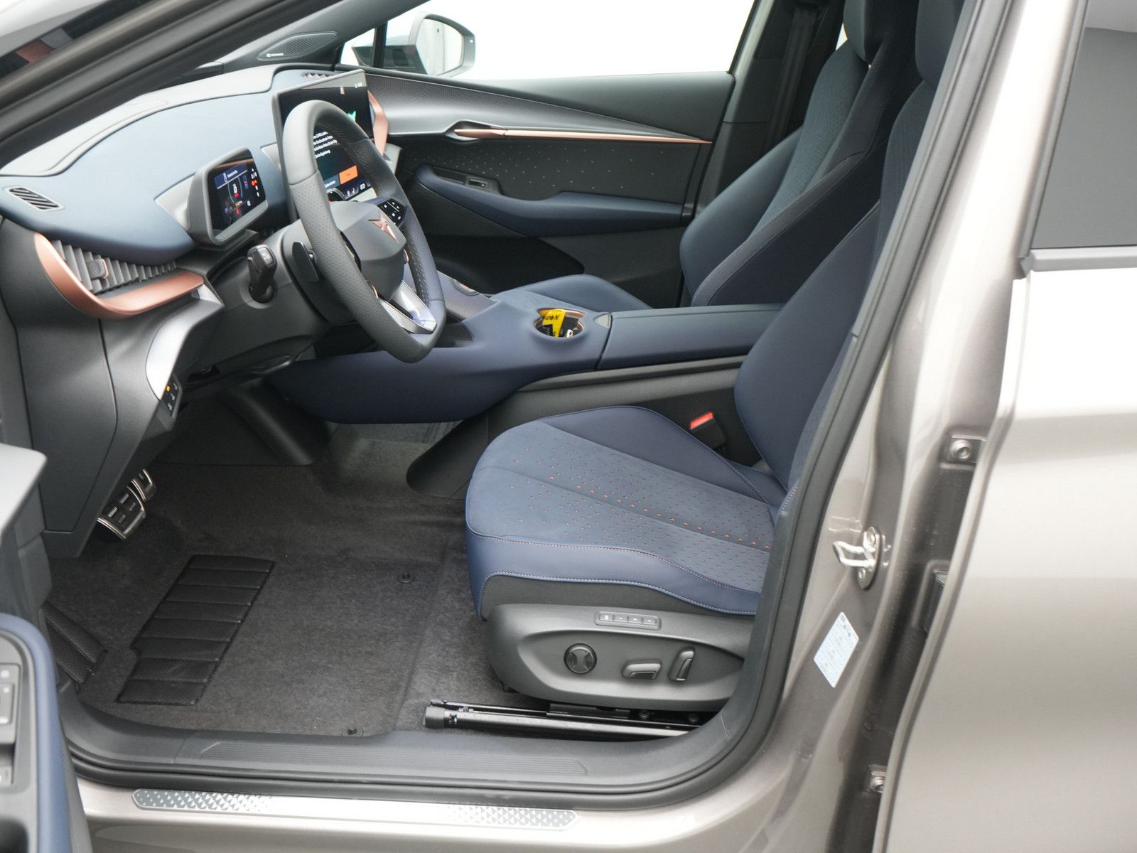 Cupra Tavascan - Bild 12