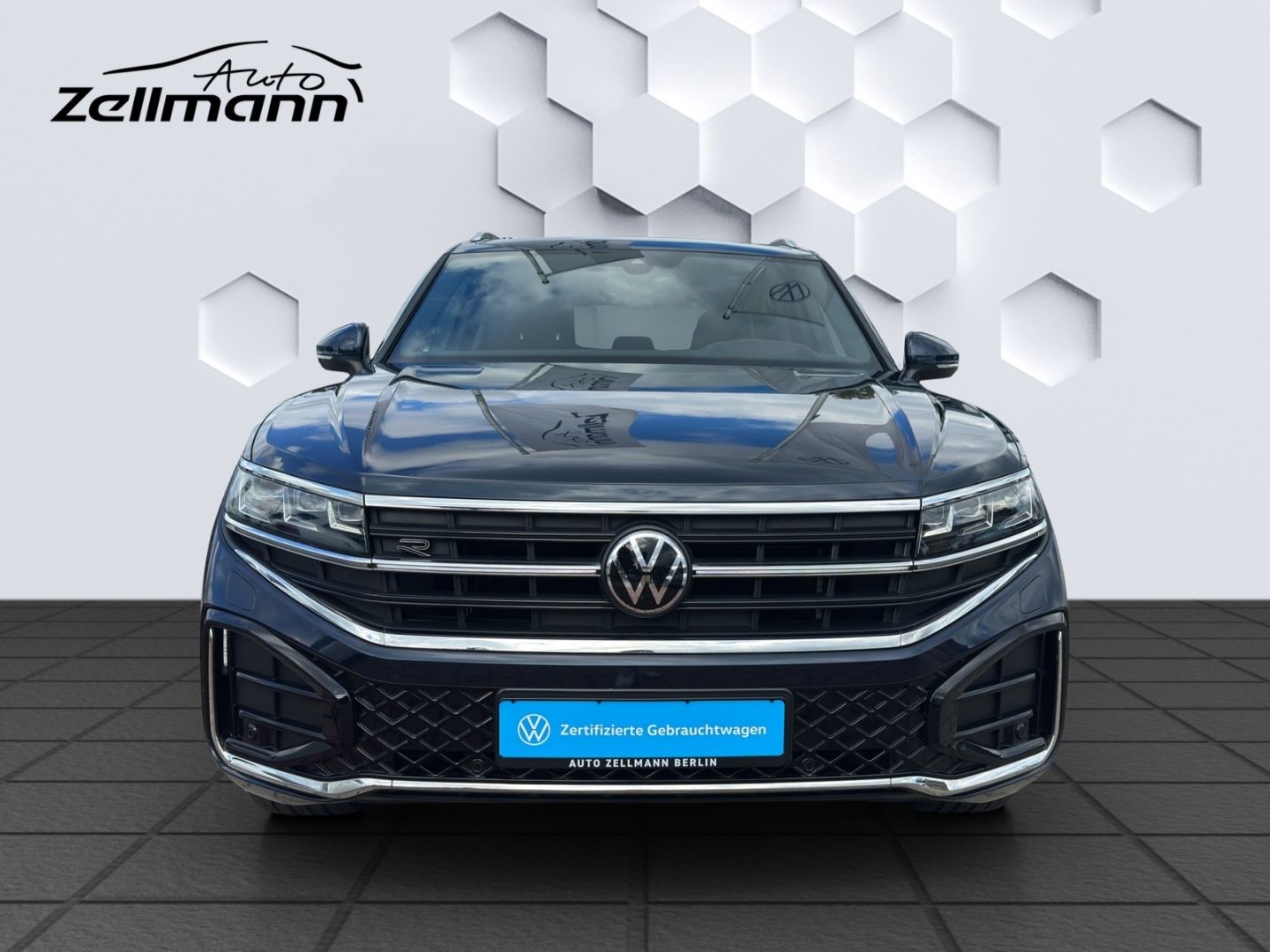 Touareg 3.0l TDI V6 4Motion DSG  R-Line LED Pano