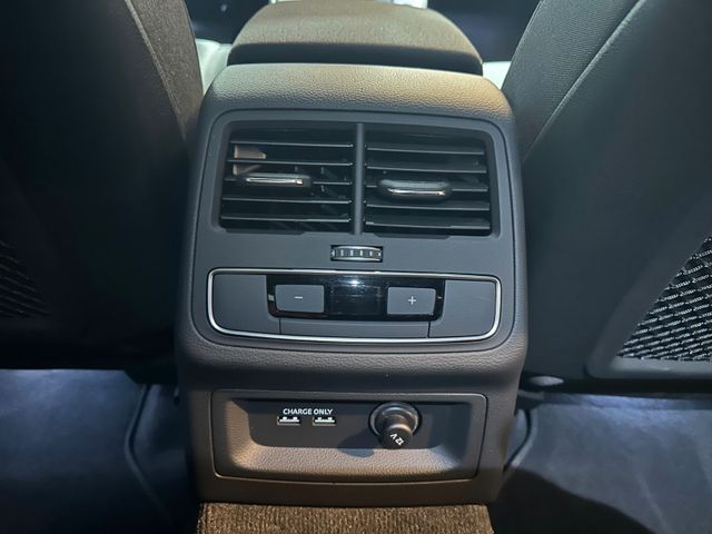 Fahrzeugabbildung Audi A4 Lim. 35 TFSI*BUSINESS*MMI PLUS*CONNECT*SHZ