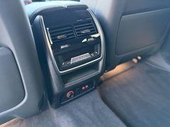 BMW XM/B&W/23LM/ICON-GLOW/SITZBELÜF/SITZMASSAGE/AHK BMW XM/B&W/23LM/ICON-GLOW/SITZBELÜF/SITZMASSAGE/AHK