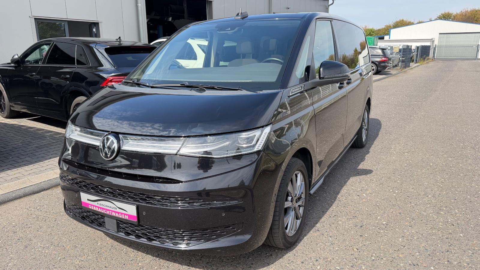 Volkswagen T7 Multivan eHybrid lang Panorama/7Sitze-Voll!