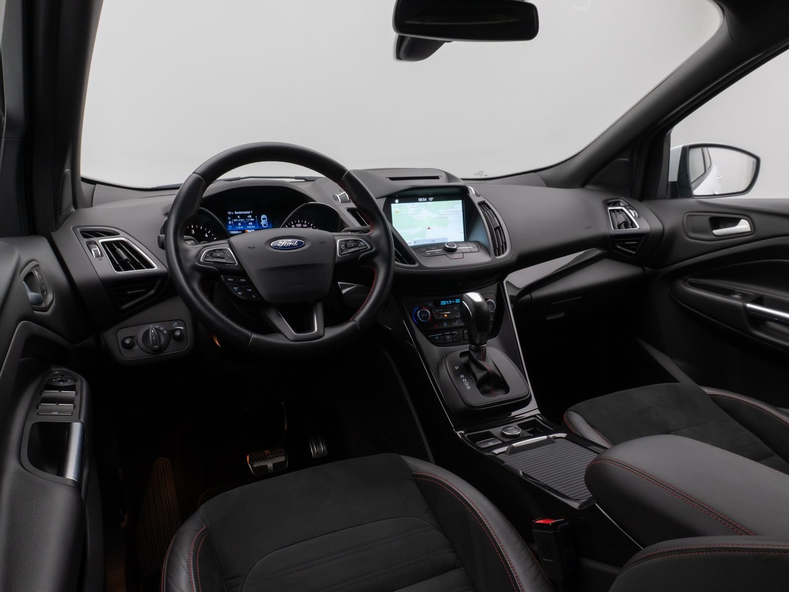 Fahrzeugabbildung Ford Kuga ST-Line Kamera Lenkrhzg Navi AHK Komfort
