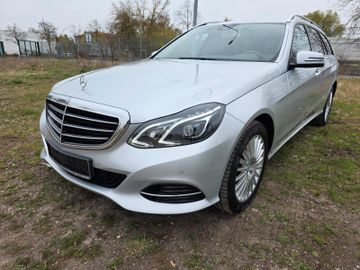 Mercedes E 220 - 2