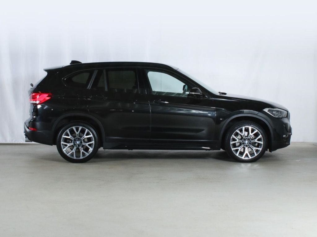 BMW X1 sDrive 20d SportLine LED HIFI NAVI El.Heckkla foto 4