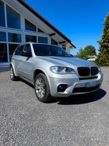 BMW X5 40D AHK 3.5T Standheizung Wenig Km ... - BMW 5er Reihe mit Diesel-Antrieb: Geländewagen, Automatik