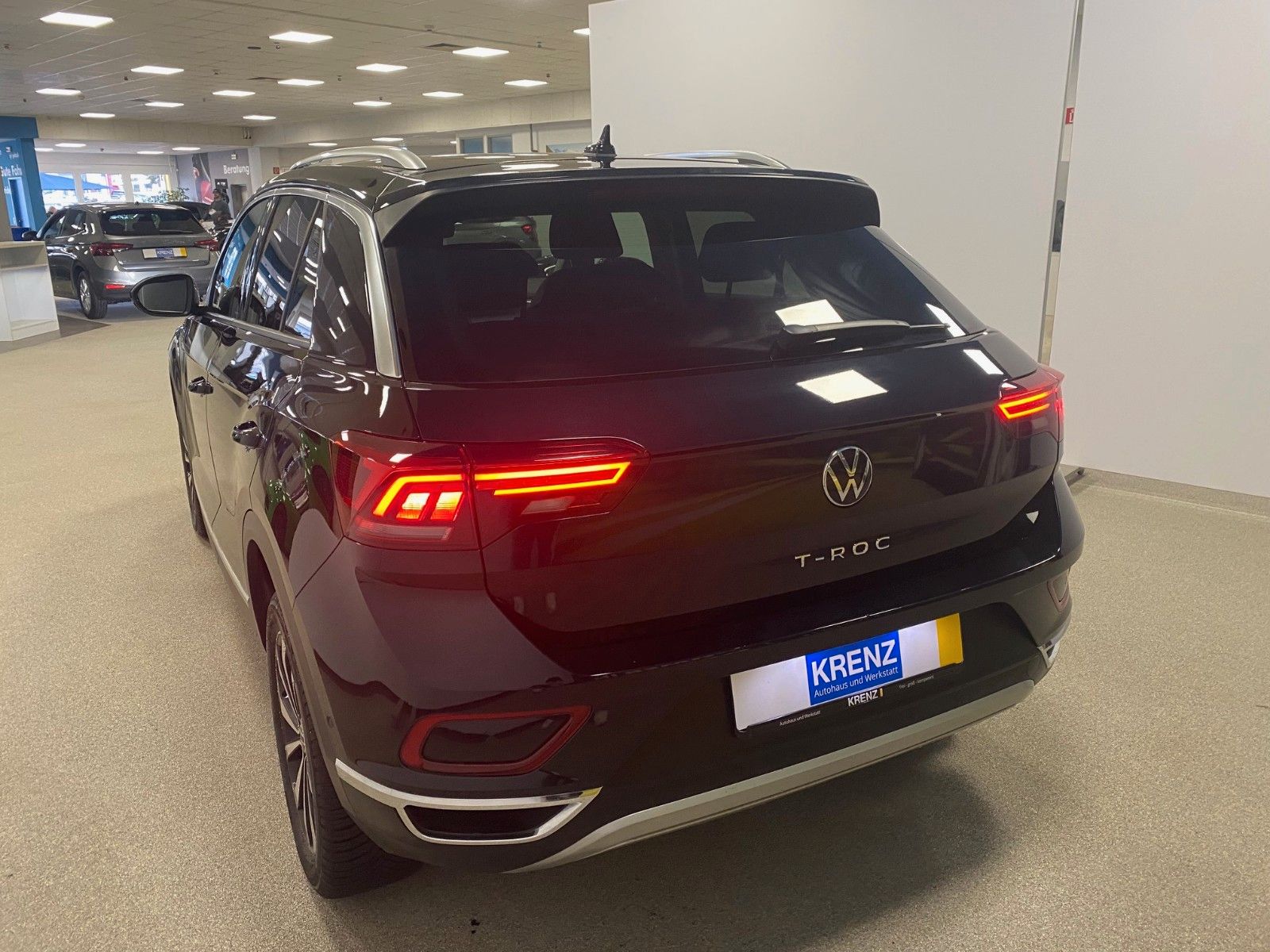 Fahrzeugabbildung Volkswagen T-Roc 1.5 TSI Style+NAVI+1.HAND+AHK+LED Plus+ACC