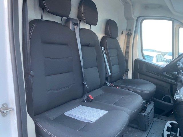 Fahrzeugabbildung Opel Movano CARGO L4H2 NAVI/PDC/KAMERA/VERSTÄRKT