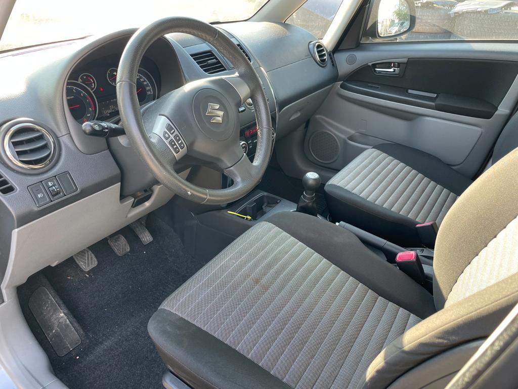 Suzuki SX4