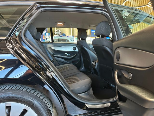 MYAUTOCENTER – Gebraucht- und Jahreswagen mit Werkstattservice in Pfaffenhofen Mercedes-Benz E 200 d *LED*Kamera*PDC*